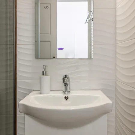 Cozy - 100m From The Beach Апартаменти *