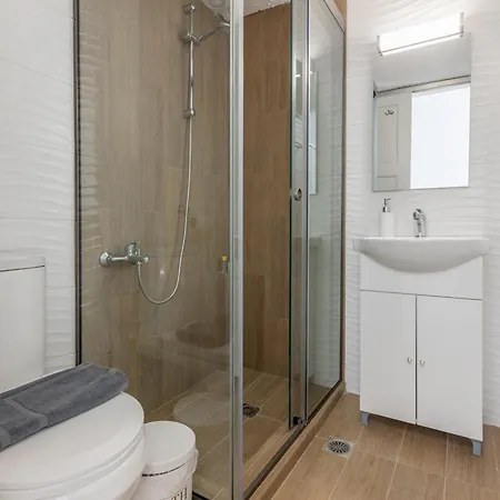 Cozy - 100m From The Beach Апартаменти *